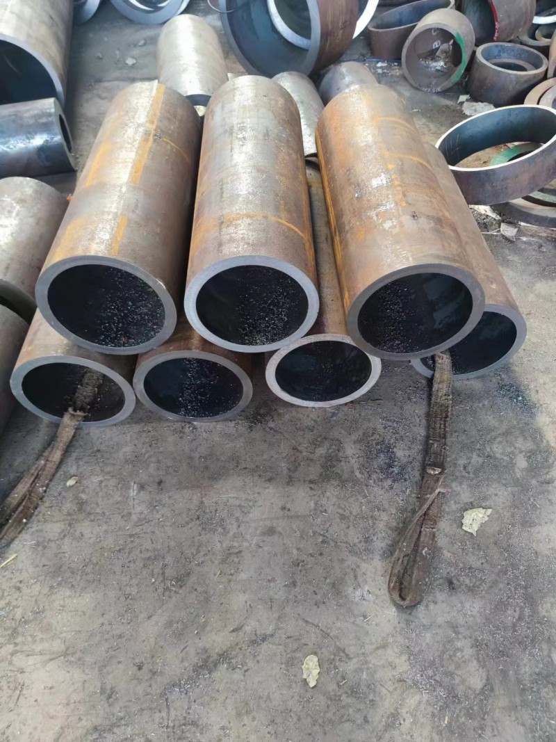 伊犁伊犁伊犁12Cr1MovG无缝钢管切割